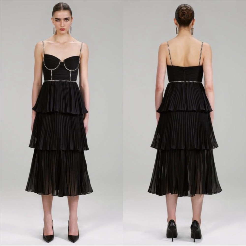 Self portrait Dress . NWT. Size 8us